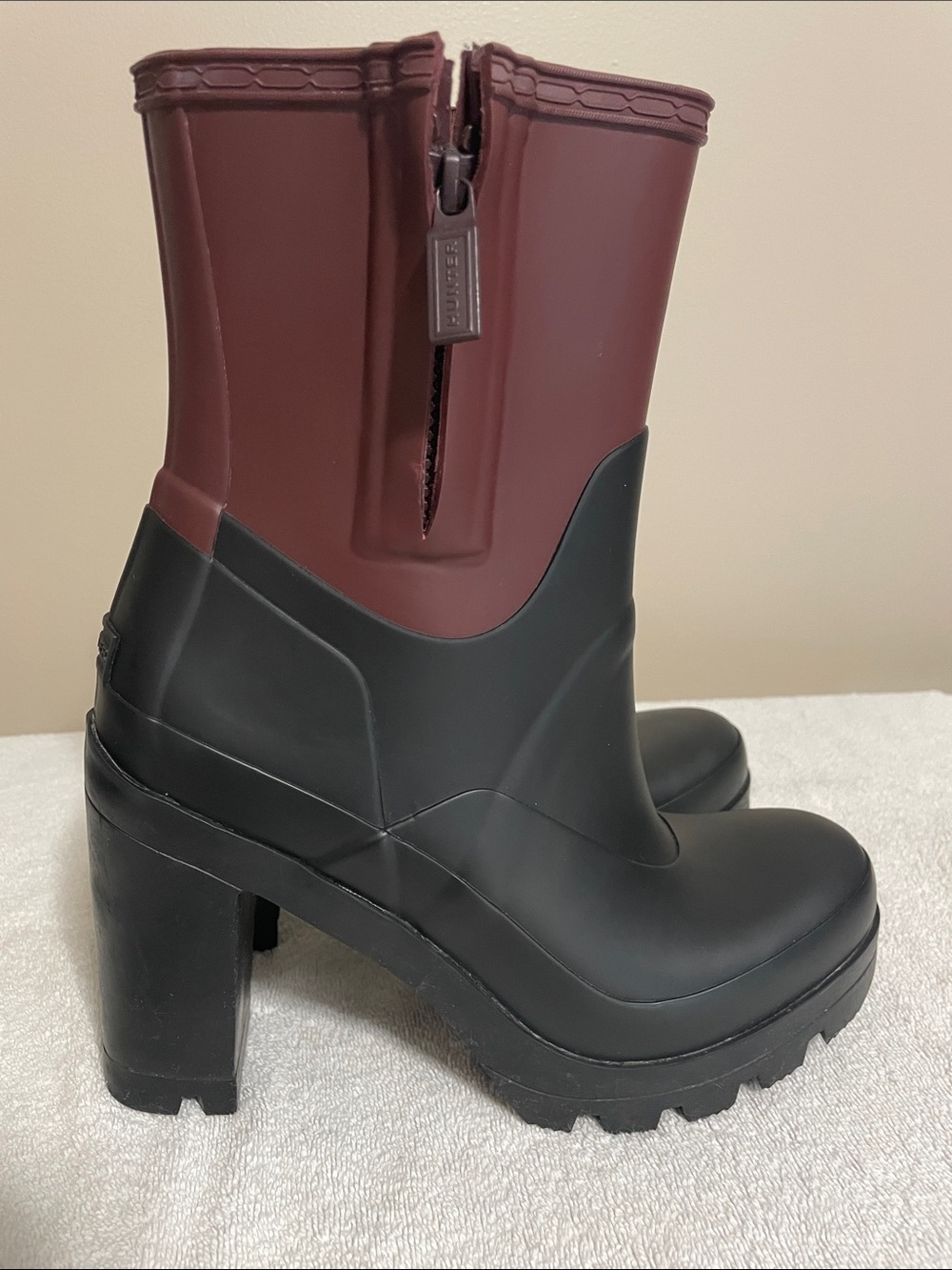 Hunter Contrast Platform High Heel Rain Boots Size Medium